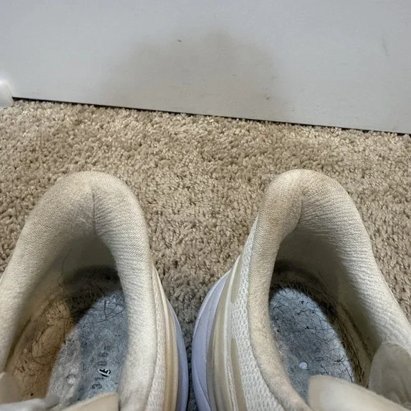 Lululemon Blissfeel Run 2 Shoes Womens Size 8 White Running Sneakers Cushioned - Picture 7 of 10